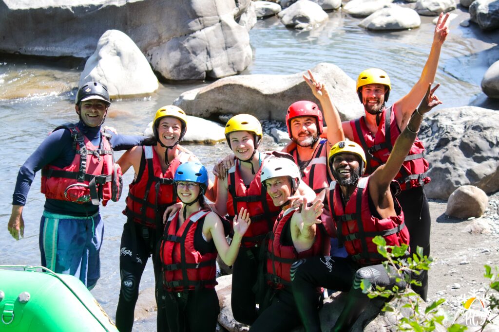Vivez une aventure de rafting excitante en Ubaye avec Crazy Water Rafting à Barcelonnette