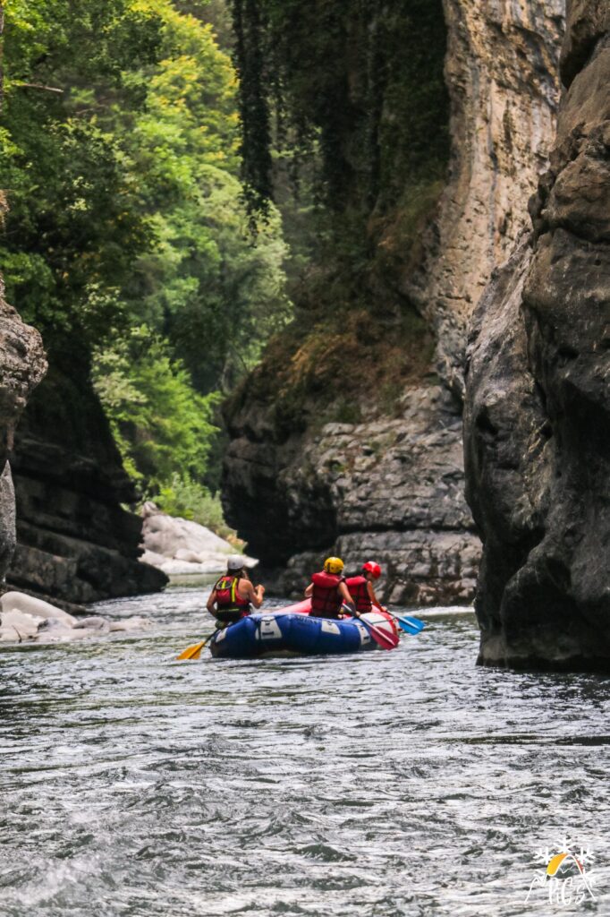 Descente en rafting à Serre Ponçon