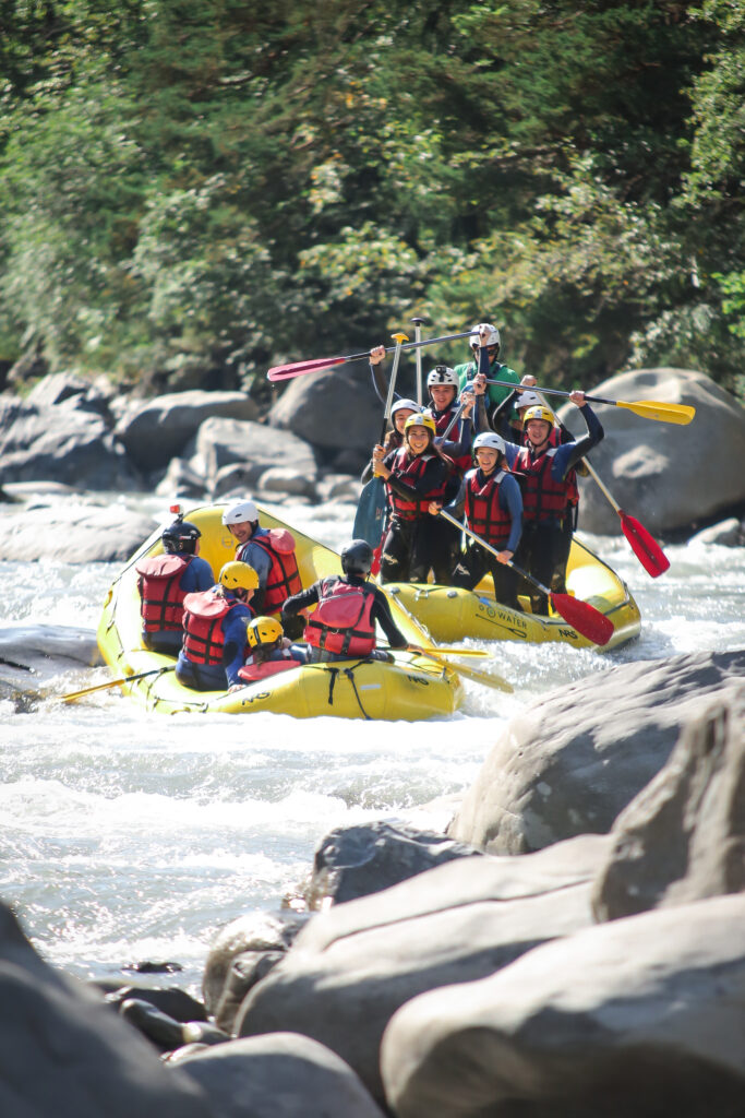 Go rafting 04 on the Ubaye, it's a fun and playful aquatic adventure.