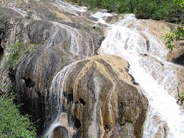 Cascade de costeplane