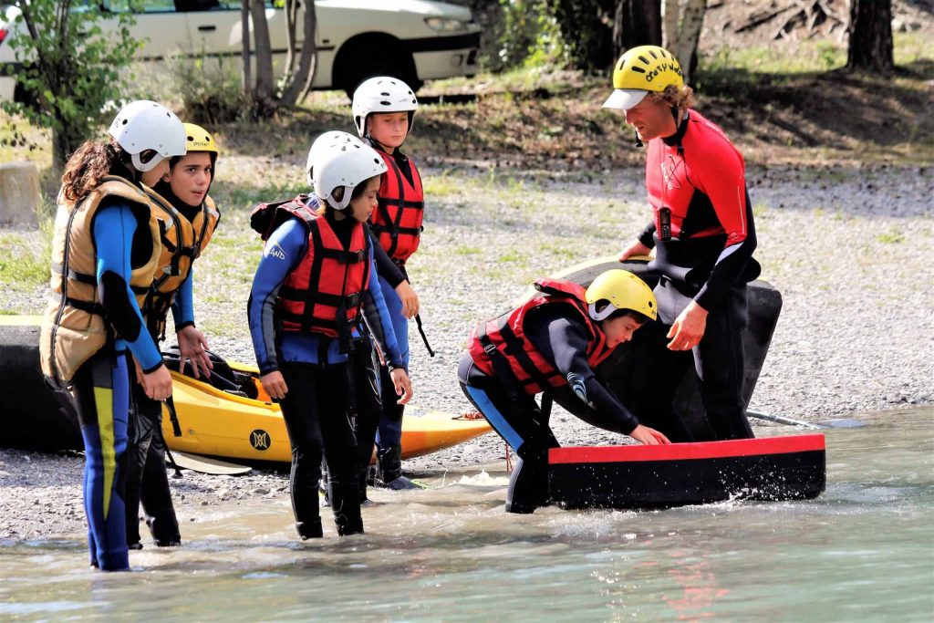 Whitewater course for children 
