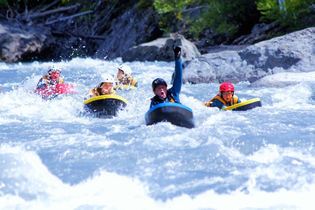 Descente en hydrospeed sur l'Ubaye. On organise votre EVG EVJF au Lauzet Ubaye