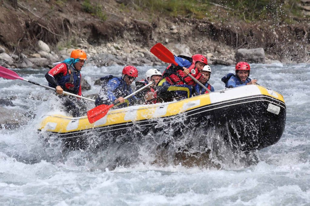 Rafting sur l'Ubaye avec un enterrement de jeune vie