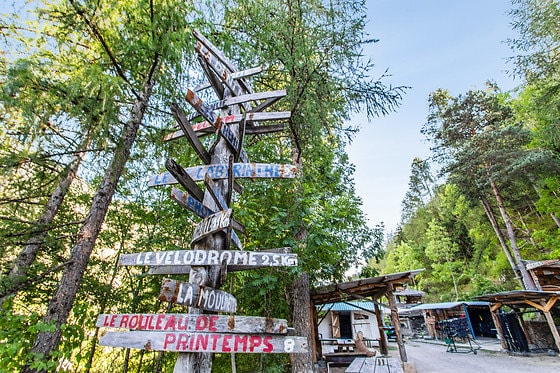 La base de crazy water au lauzet ubaye dans les Alpes du sud