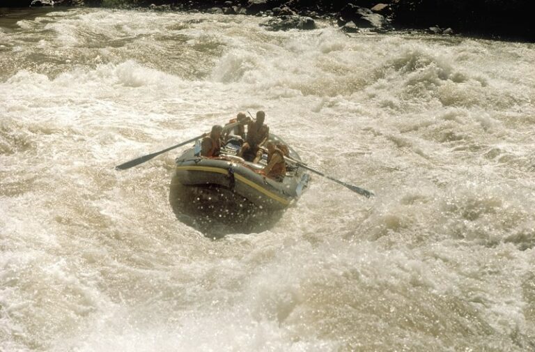 rafting année 70 barcelonnette