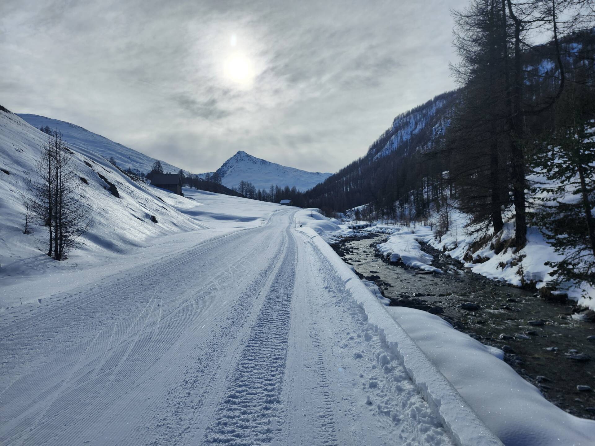 l'importance de la neige sur la rivière