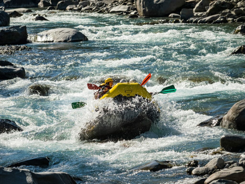 participez à une descente en rafting à Jausiers sur la rivière Ubaye